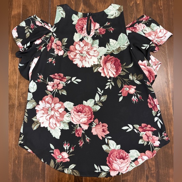 Floral Ruffle Blouse - Picture 2 of 4